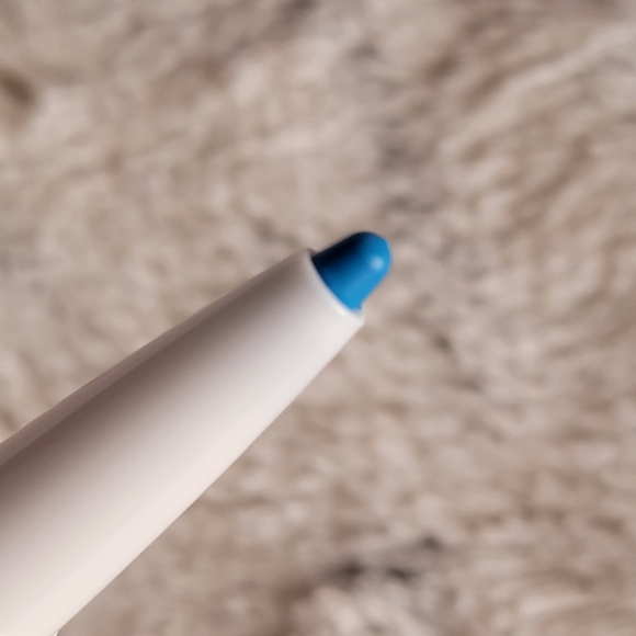 SCULPTITUDE 2-in-1 Lip Liner Watch Me Fly and Try to Stop Me - Half Magic - Picture 4 of 15